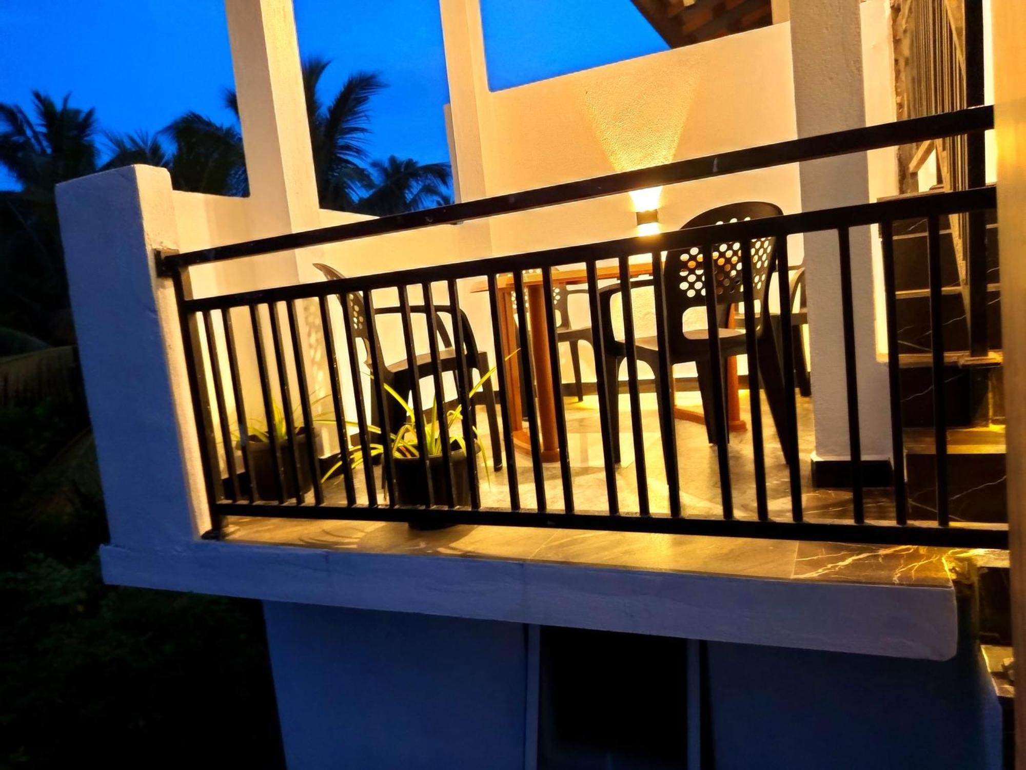 Olu Bunk Apartment Dikwella Bagian luar foto